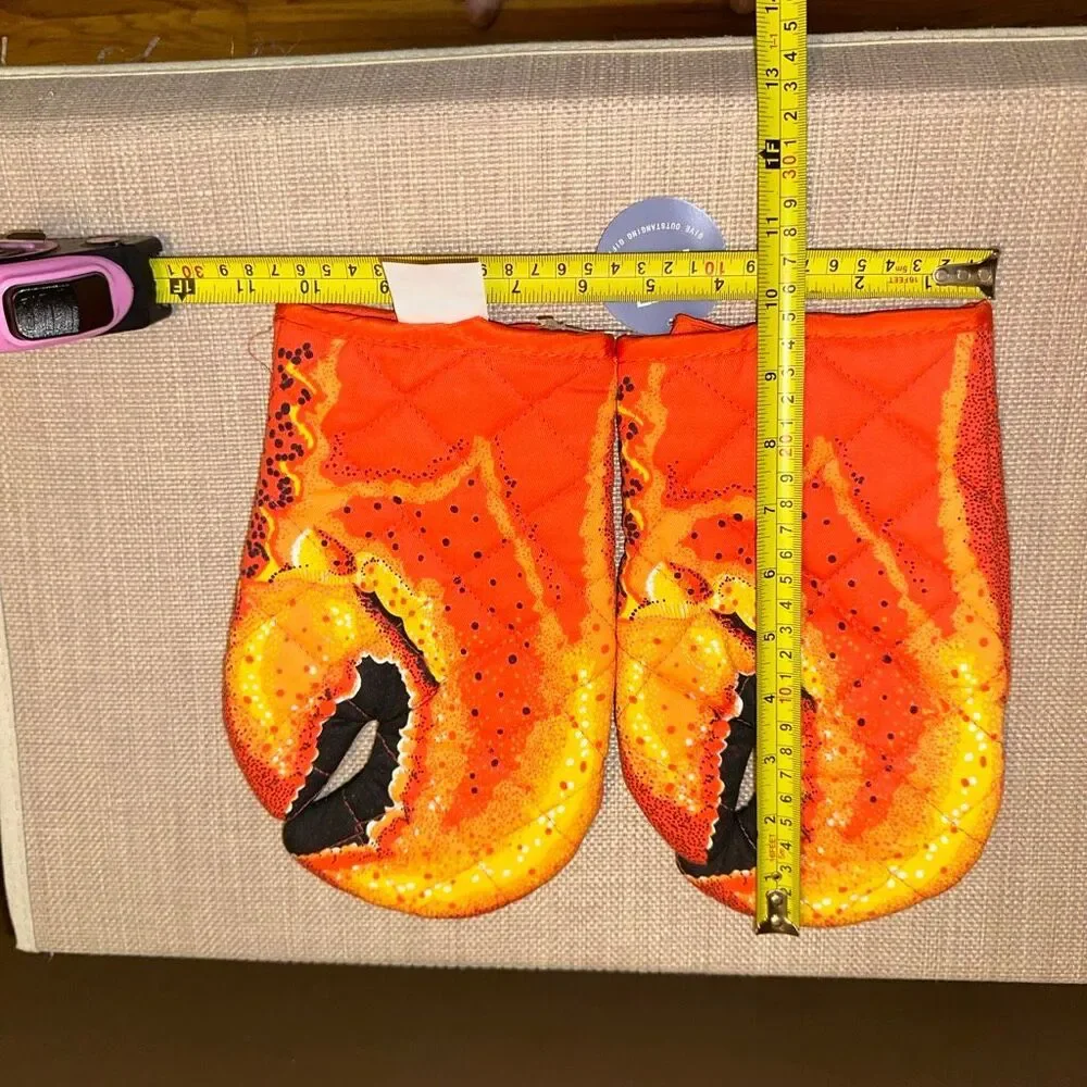 Homz Lobster Claw Quilted Oven Mitts Set of 2 Red Orange Black NWT